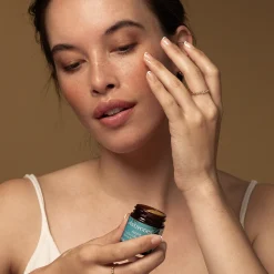 Contour Des Yeux & Lèvres*Antipodes Anoint H2o Contour des Yeux Décongestionnant