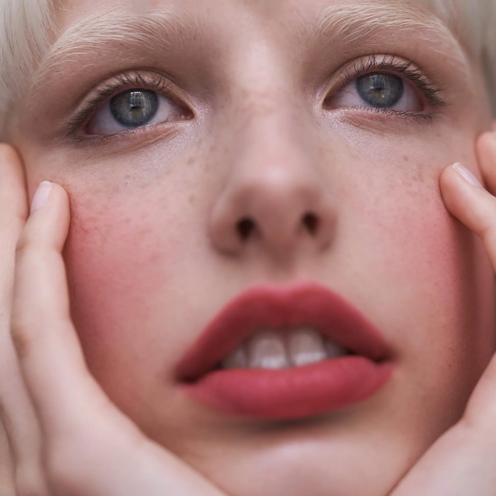 Lifestyle|Rouges À Lèvres*Violette_FR Bisou Balm Baume à Lèvres Teinté