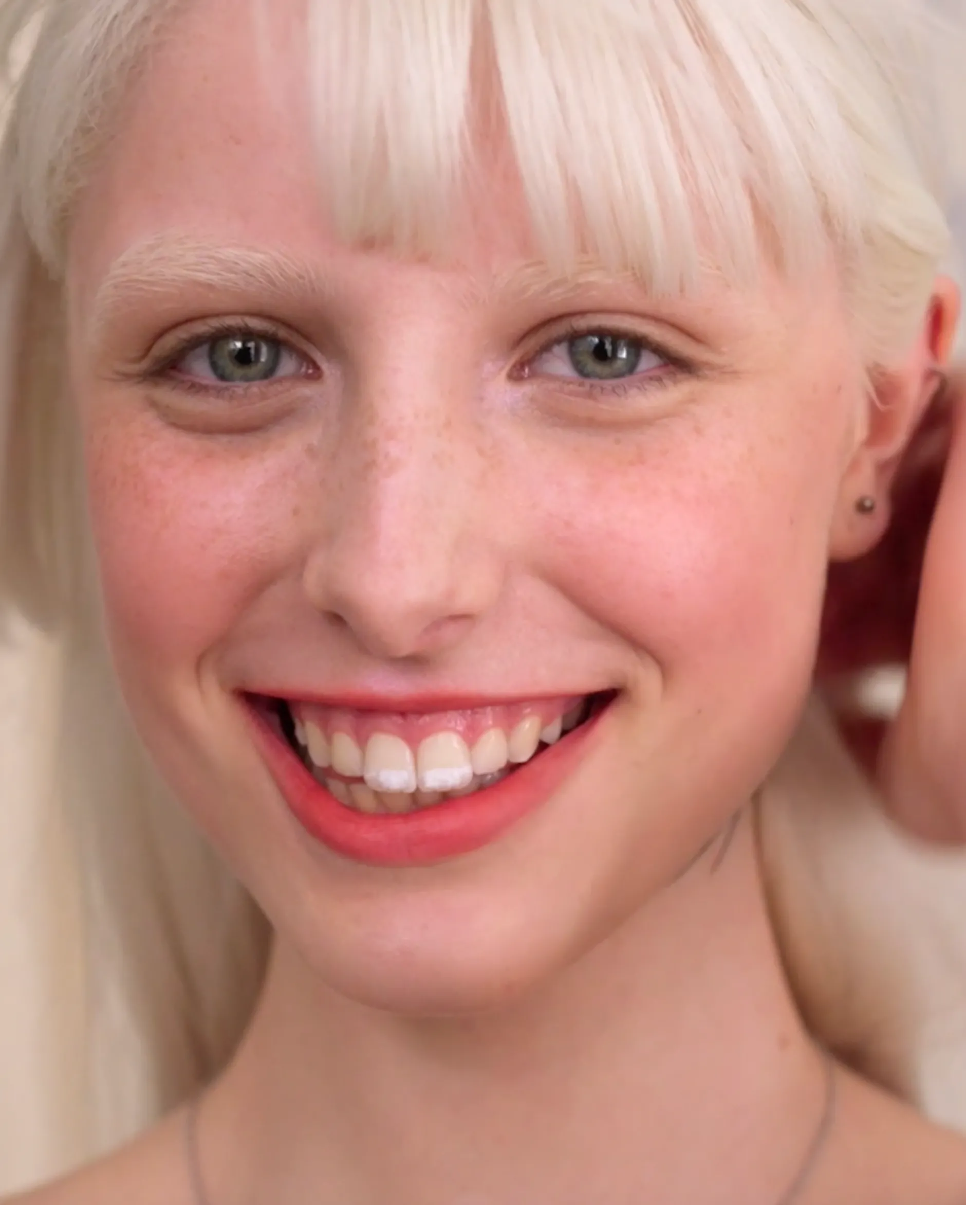 Lifestyle|Rouges À Lèvres*Violette_FR Bisou Balm Baume à Lèvres Teinté