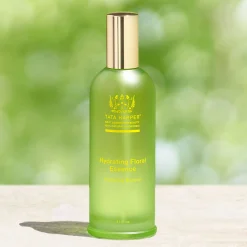 Lotions*Tata Harper Hydrating Floral Essence Essence Florale Hydratante