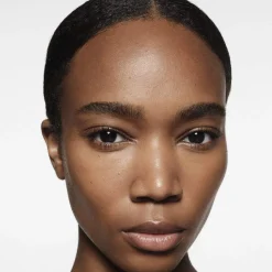 Correcteurs|Anti-Cernes*Victoria Beckham Beauty The Concealer Pen Correcteur au TFC8®