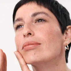 Sérums*Violette_FR UV Damage Rescue Sérum Après-Soleil